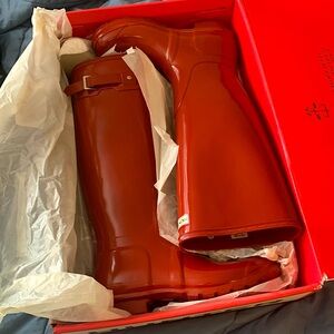 Hunter rain boots knee length new with box. Size 9 womens.